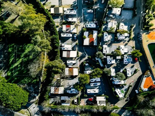 Une saisonnière Mayennaise touchée par un cluster dans un camping...